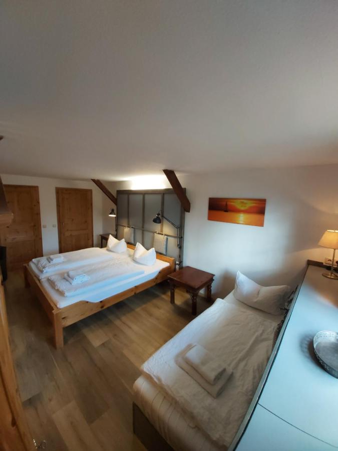 Pension & Restaurant "Alte Schule" Kluis Εξωτερικό φωτογραφία