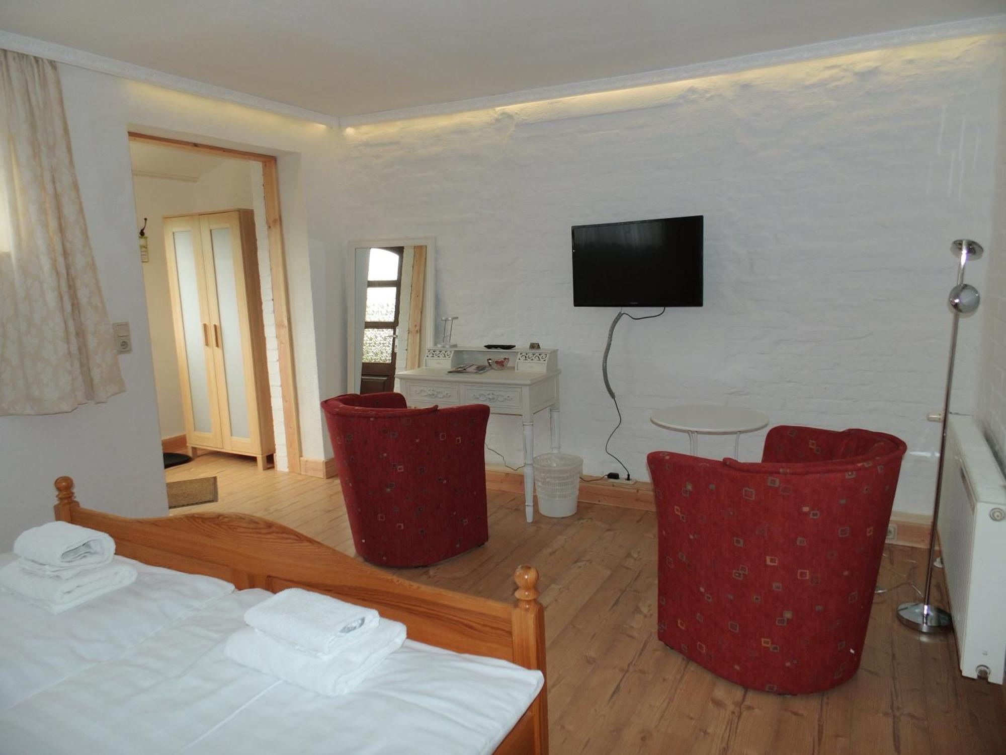 Pension & Restaurant "Alte Schule" Kluis Δωμάτιο φωτογραφία